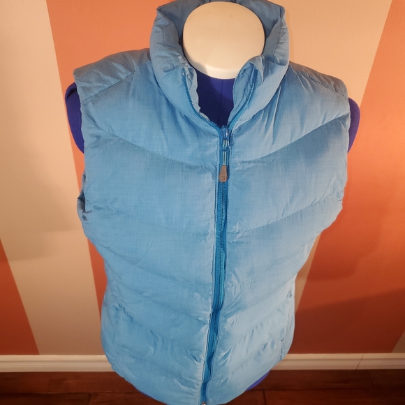 Wind River Women's Puffer Vest - Picture 3 of 5